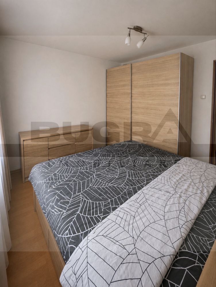 Apartament de 2 camere, 55mp, decomandat, parcare, zona Plopilor - Poză 3