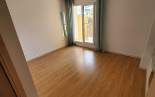 3 CAMERE IN COSMOPOLIS - Poză 6