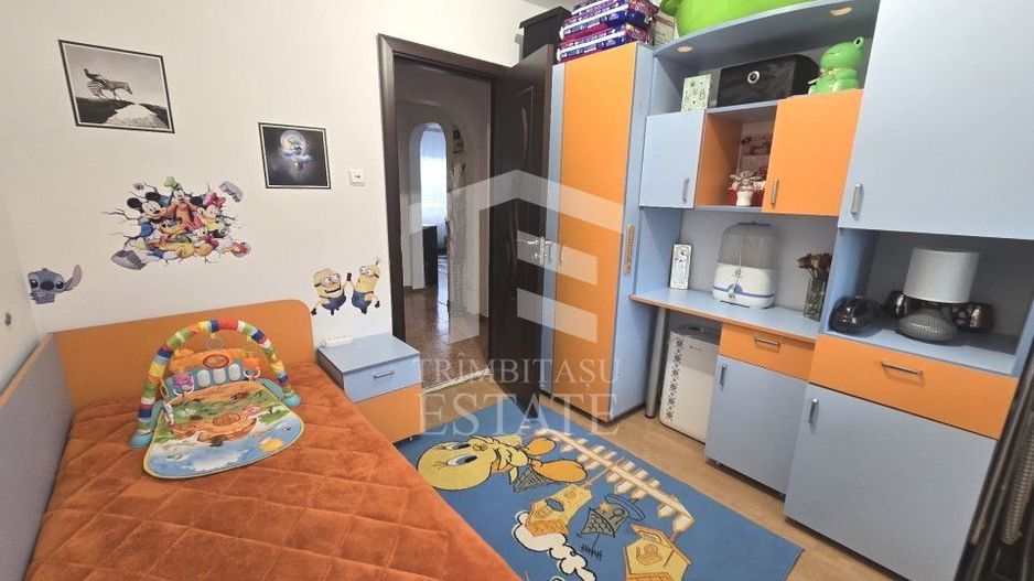 INEL I - Apartament cu centrala pe gaz, loc de parcare si pod de 60 mp - Poză 16