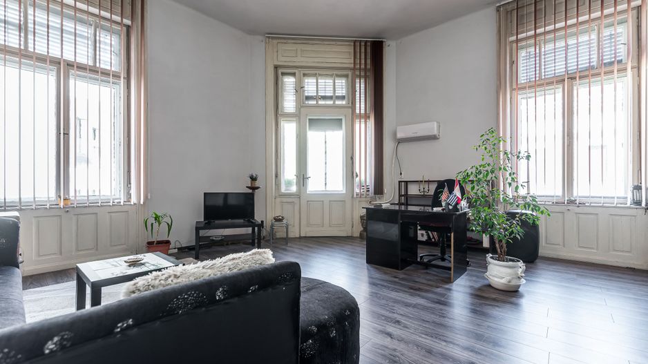 Apartament cu 2 camere în Palatul Bohuș - 0% COMISION - Poză 3