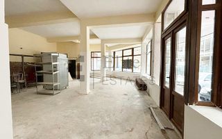 Spatiu comercial 265 mp de vanzare ultracentral in Oradea - Poză 5