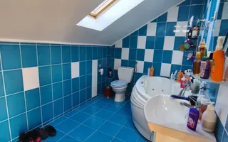 Vânzare casă cu piscină și teren 1.070 mp - Poză 15