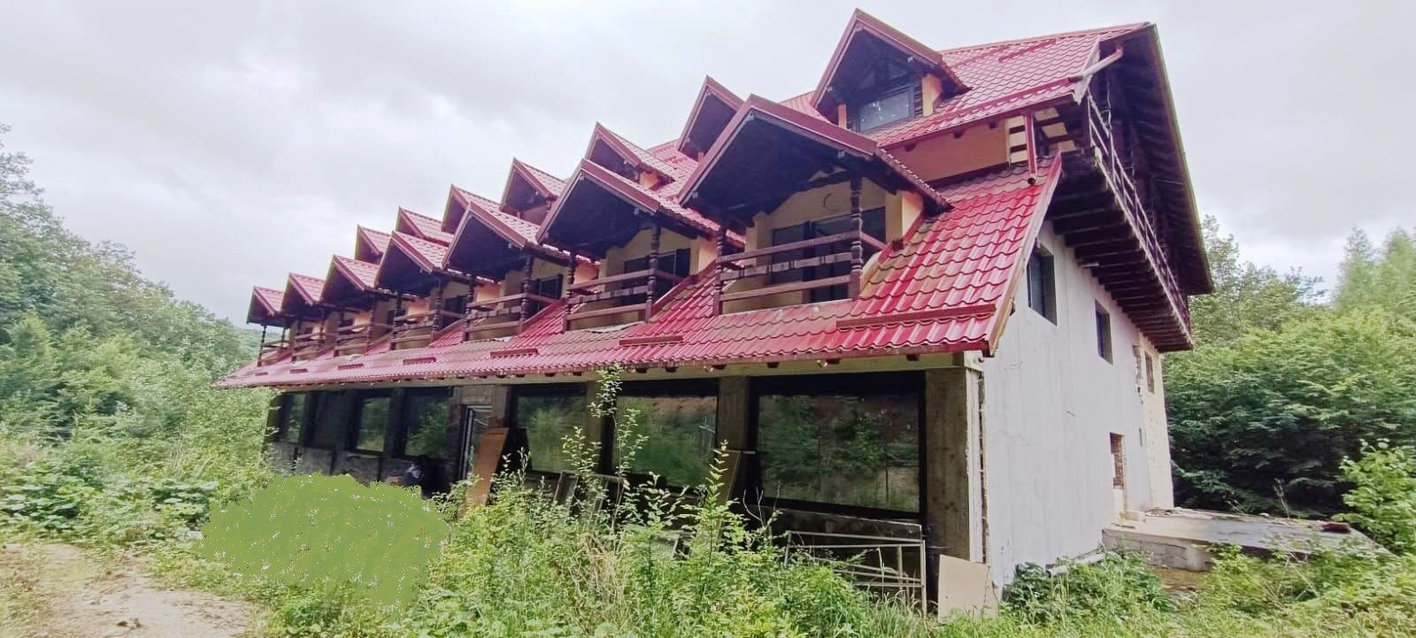 Complex turistic in Valcele-Covasna - Poză 1