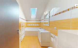 Casa individuala cu pivnita in Sura Mica, zona Salii de sport - Sibiu - Poză 24