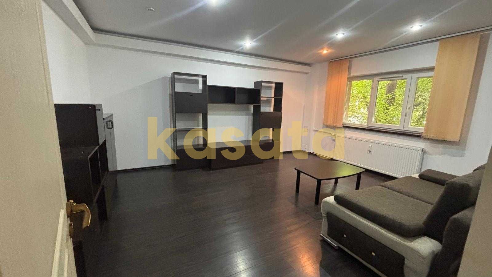Garsoniera |  Decebal Piata Muncii | Metrou | - Poză 1