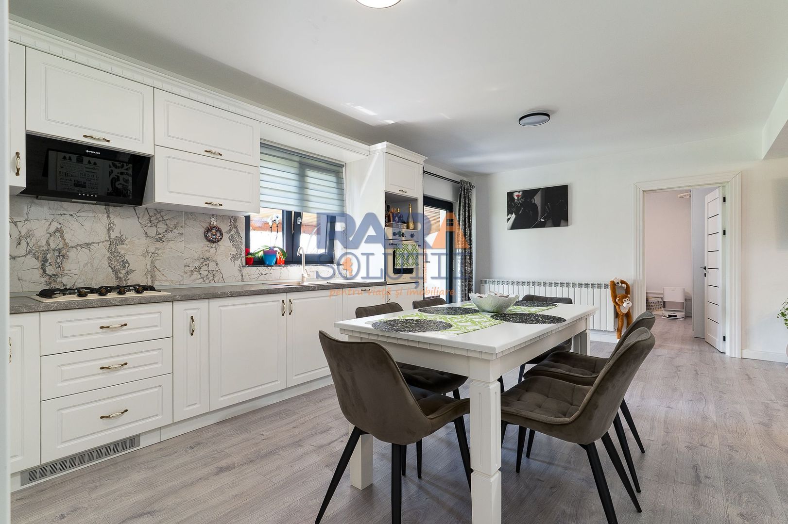 Casa ideală - 3 dormitoare, 1400 mp teren - Poză 12