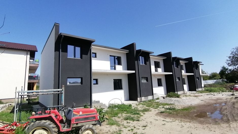 Casa P+1 in comuna 1 Decembrie - str. Victoriei - Poză 14