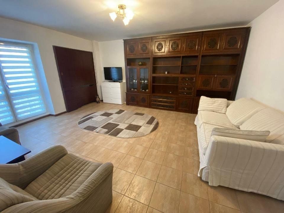 APARTAMENT CENTRAL - Poză 3