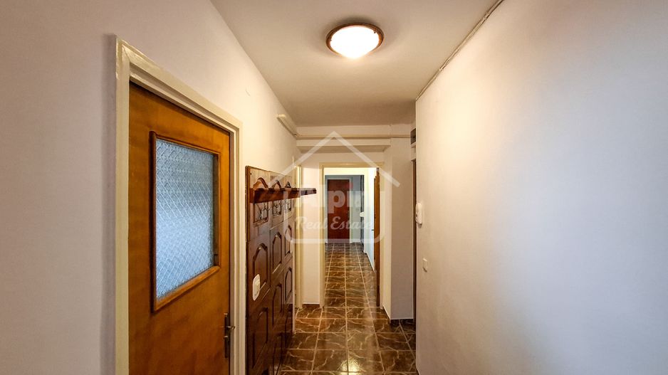 Suprafata Generoasa Garii - Poză 13