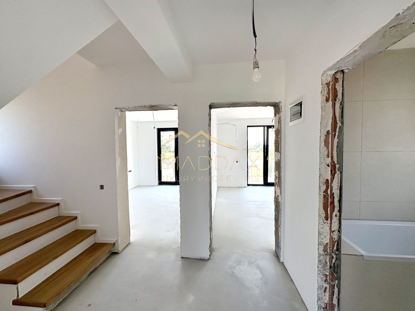Vila Premium cu 6 camere Tunari  P+1+M ~ Exclusivitate - Poză 37