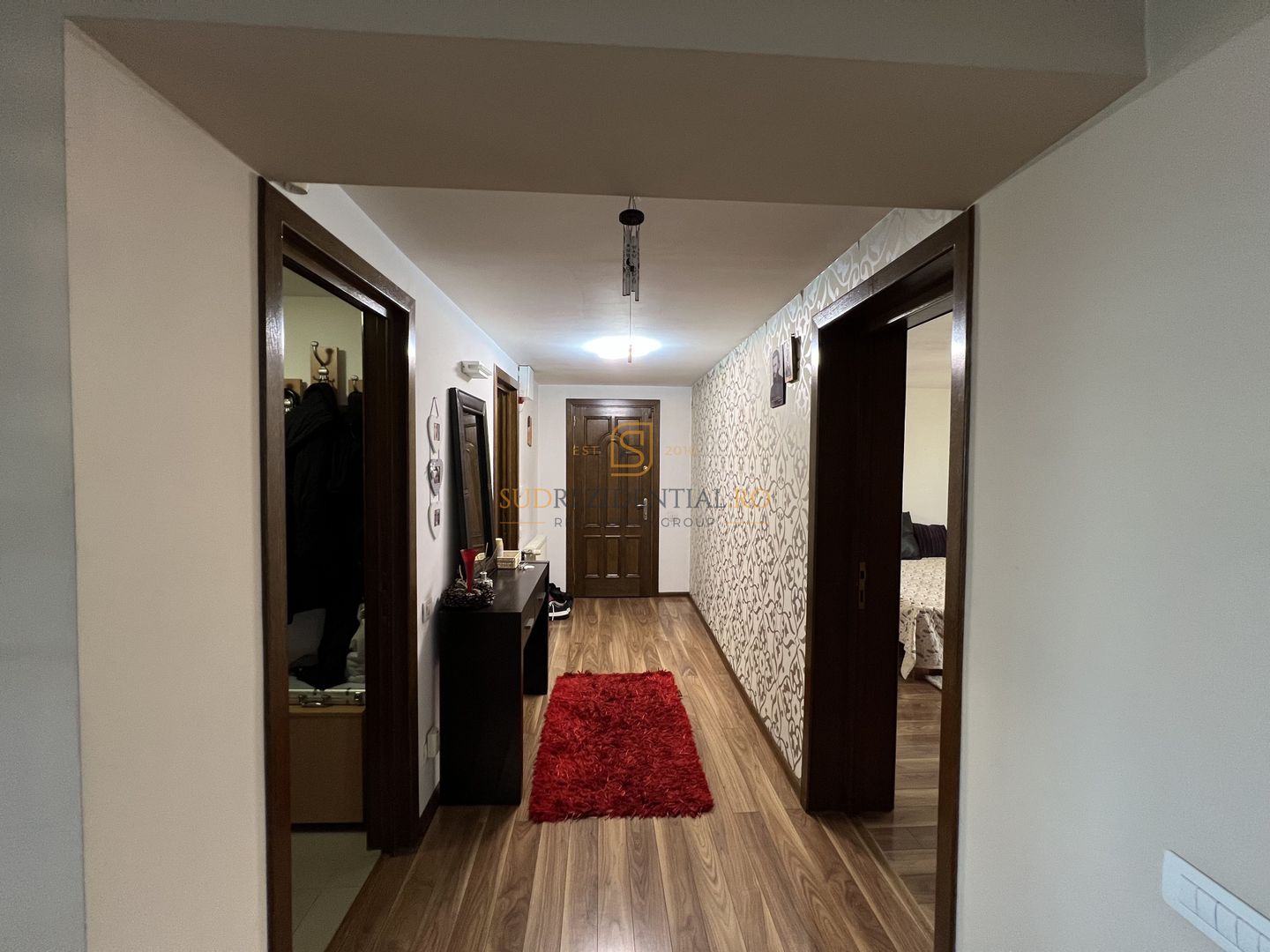 Apartament spațios 5 camere, 232 mp, mobilat și utilat modern, Popesti - Poză 13