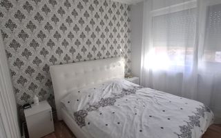 Apartament decomandat cu 3 camere, Calea Sagului - Poză 7