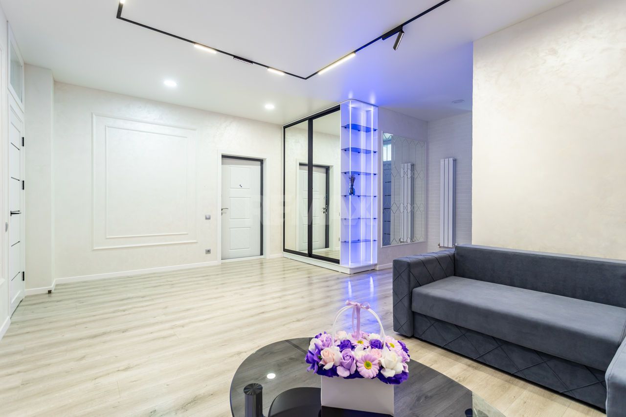 Se oferă în chire apartament cu 2 camere și living, 96 mp, Inamstro, Centru (str. Avram Iancu) - Poză 3