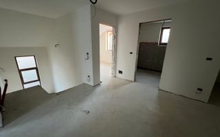 Case Semifinisate | Cu Garaj și curte - Poză 4