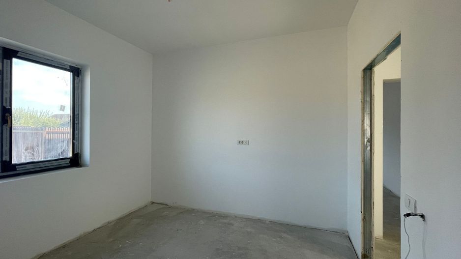 Duplex pe parter 4 camere - Mosnita Noua - Poză 9