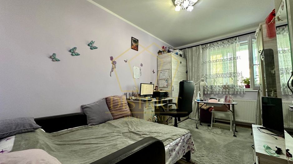 Apartament cu 3 camere mobilat si utilat la parter in Giroc la asfalt. - Poză 8