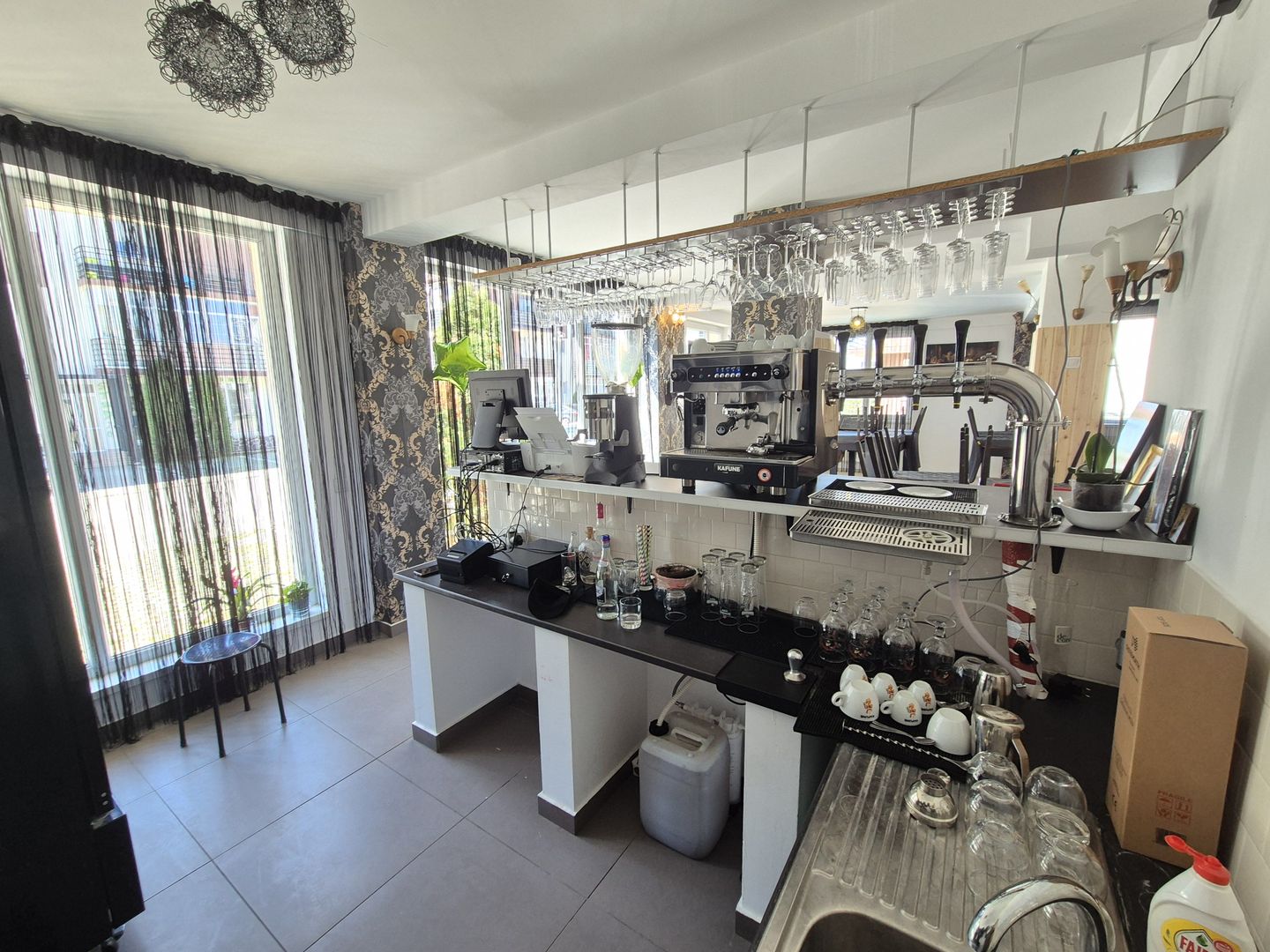 Spatiu comercial 138,70 mp + 2 locuri de parcare - Varteju - Poză 6