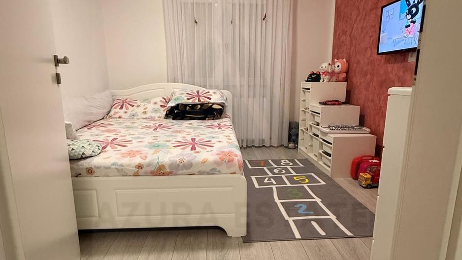 Apartament 3 camere P+3 renovat recent parcare privată pe Pictor Brana - Poză 2