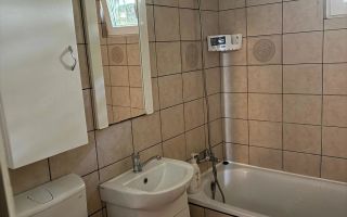 💎 De Închiriat: Apartament Spațios 3 Camere – Confort Modern & Locație Excelent - Poză 2