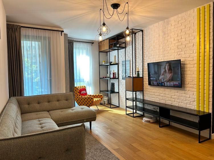 Apartament inchiriere 3 camere Unirii, 95mp, vedere bulevard, parcare inclusa - Poză 1