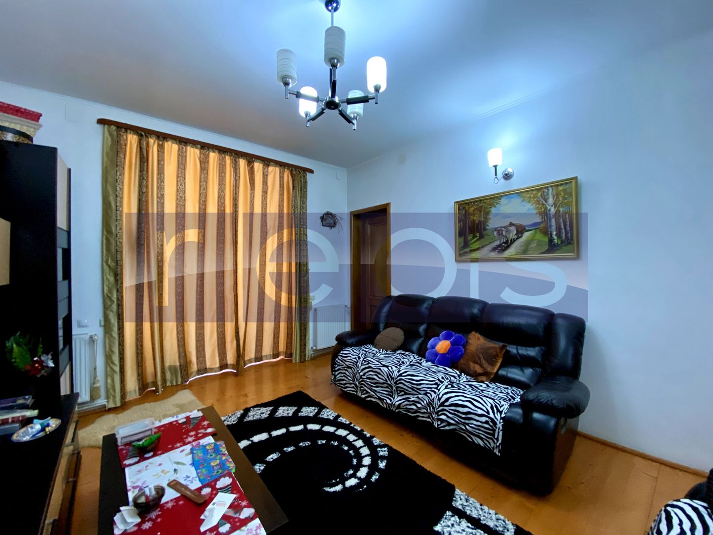 DE VANZARE 3 CAMERE 100 MP | BOXA 10 MP | SEBASTIAN | VULCAN CENTER - Poză 4