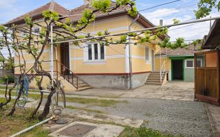 Casa 4 camere, 2 garaje, 652 mp teren, zona exclusivista, Cetate - Poză 3