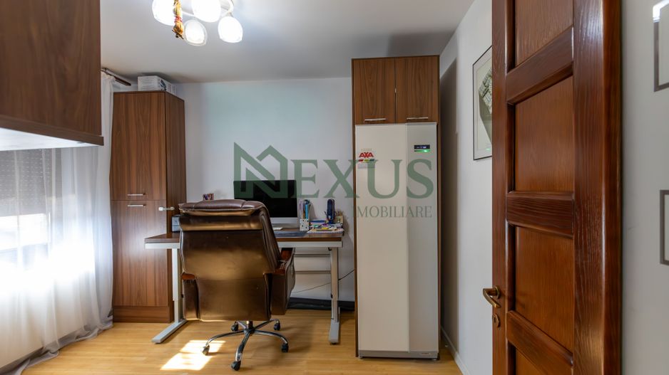 Casă/Vilă modernă de vânzare la intrare în Bogdan Vodă, județul Bacău. - Poză 8