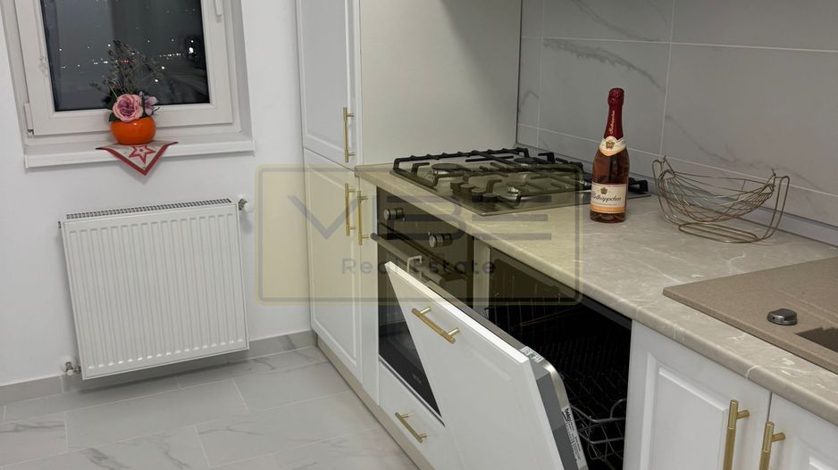 Semicentral- Podu Ros- Prima Inchiriere -Parcare subterana ! - Poză 11