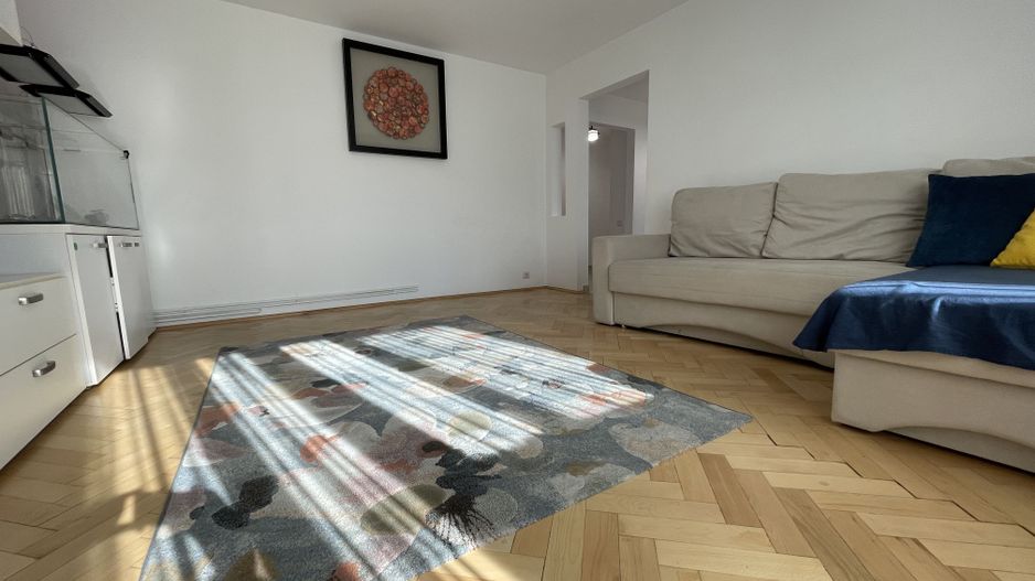 Apartament cu patru camere si garaj in zona Aradului - Poză 3