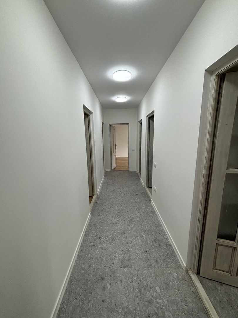 Apartament generos la casa,zona Bogdanestilor - Poză 12