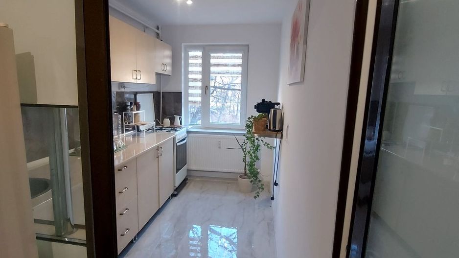 Vanzare Apartament 2 camere, 50 mp, renovat complet – metrou Constantin Brâncuși - Poză 3