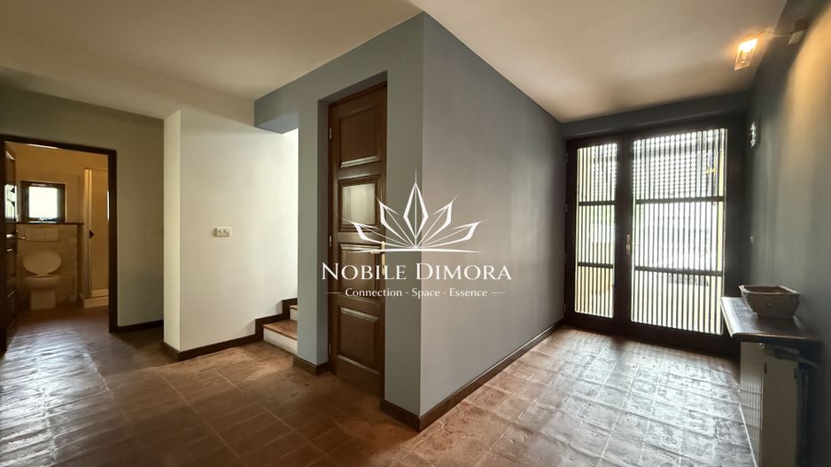 Casa unica in Timisoara: 5 camere - 3 bai - 2 garaje - 950 mp de teren - Poză 16