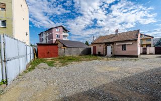 Casa de caramida pe strada Plopilor in Vlaicu Comision 0 - Poză 2