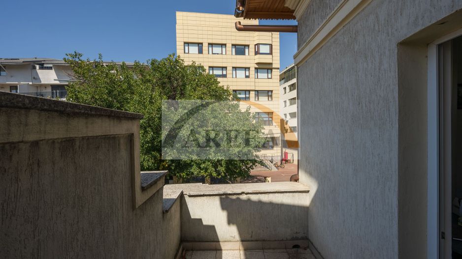 ULTRACENTRAL - Vilă UNICĂ și cu POTENȚIAL uriaș, o poveste de succes - Poză 41