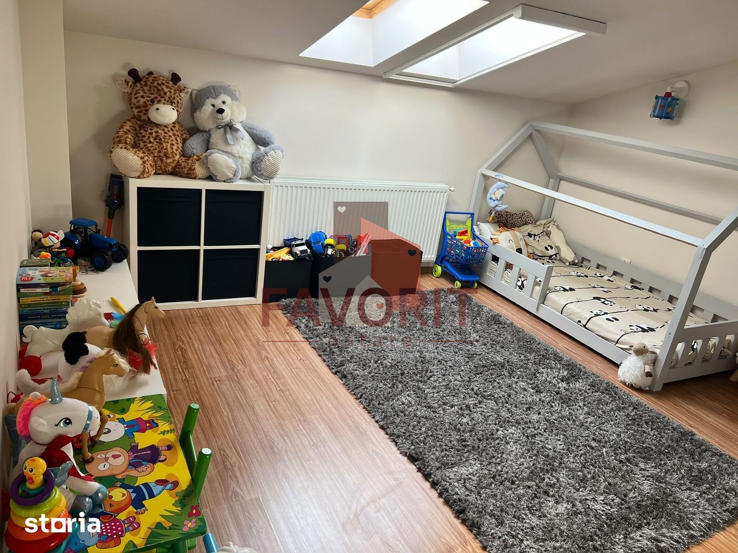 Mobilat si utilat. Terasa de 32 mp. Zona linistita. - Poză 8