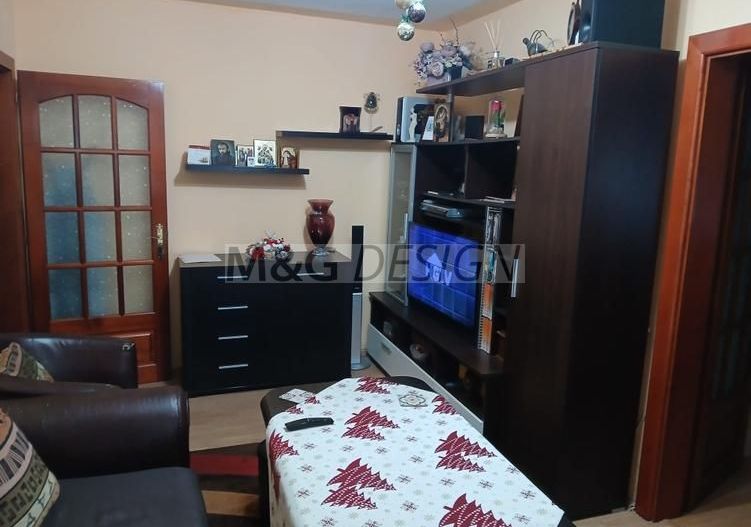 Apartament 3 camere zona Dacia etaj 1 - Poză 2
