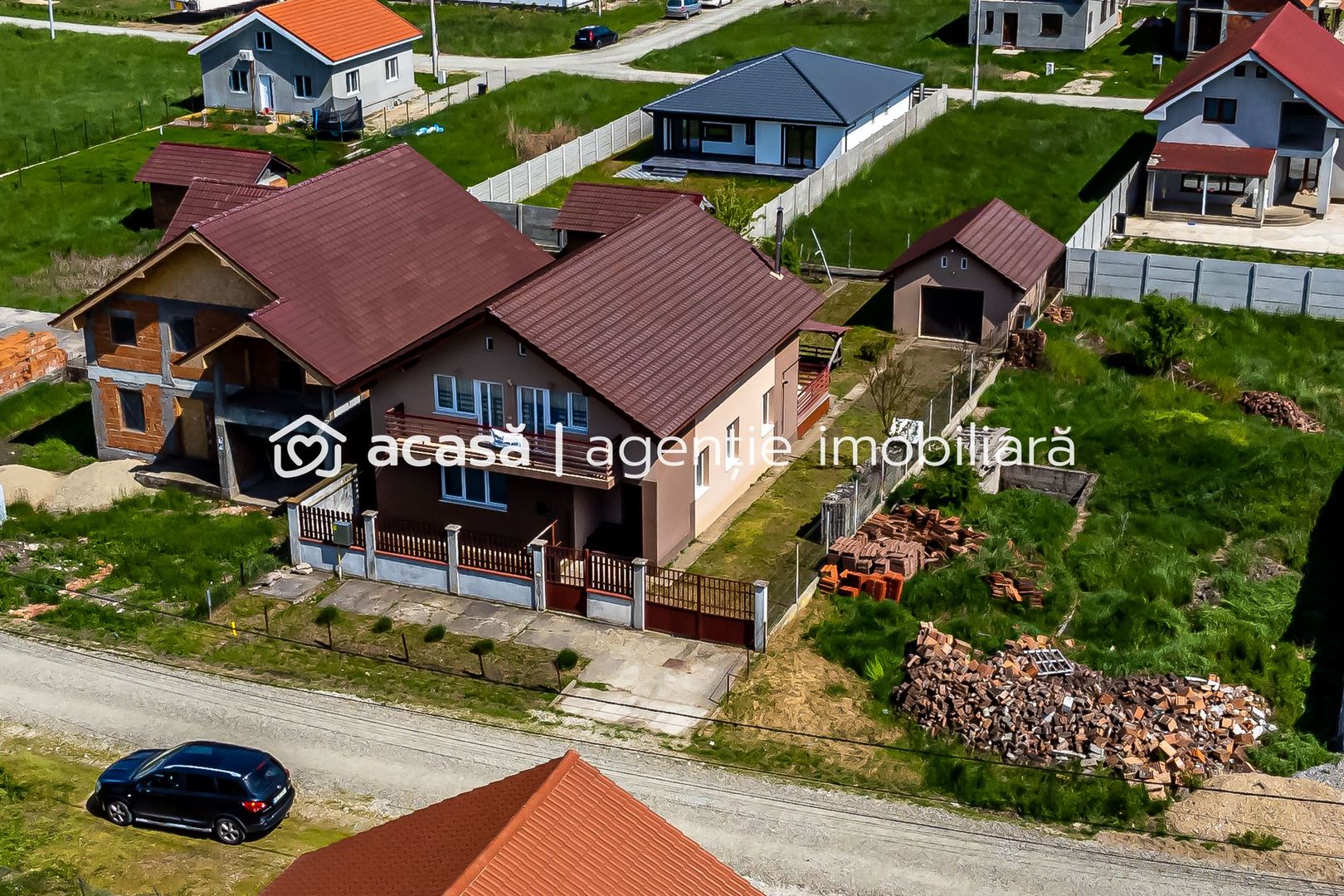 Pret redus Vilă spațioasă la intrare în Zimandcuz - Poză 1