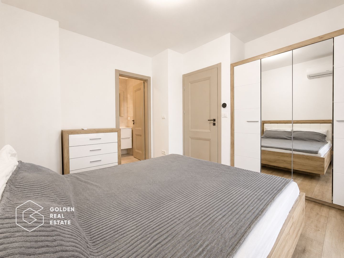 Apartament nou, complet mobilat si utilat, Adora Central - Poză 2