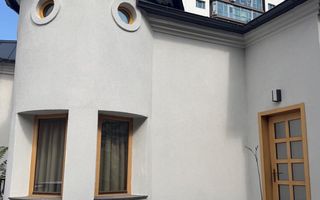 Casă de vânzare – la 5 minute de mers pe jos de UMF și Piața Unirii, Iași - Poză 1