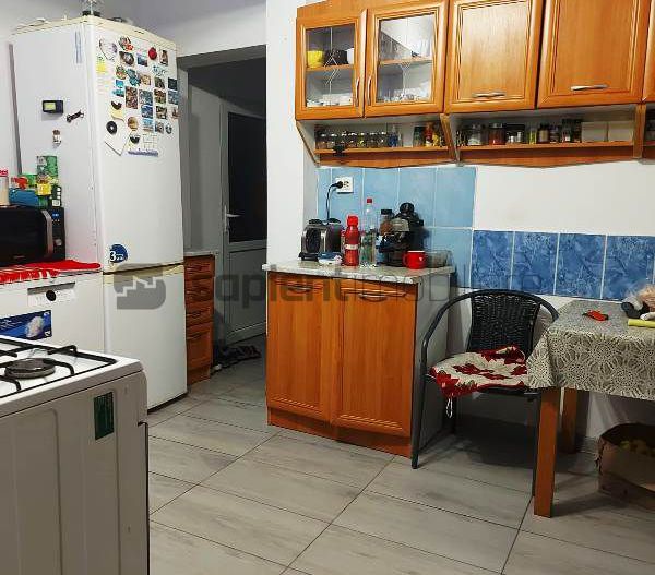 Casa cu 4 camere in Iosia - Poză 8