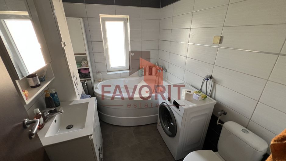 Apartament 3 camere | 2 bai | 85mp utili | Curte | Giroc - Poză 7