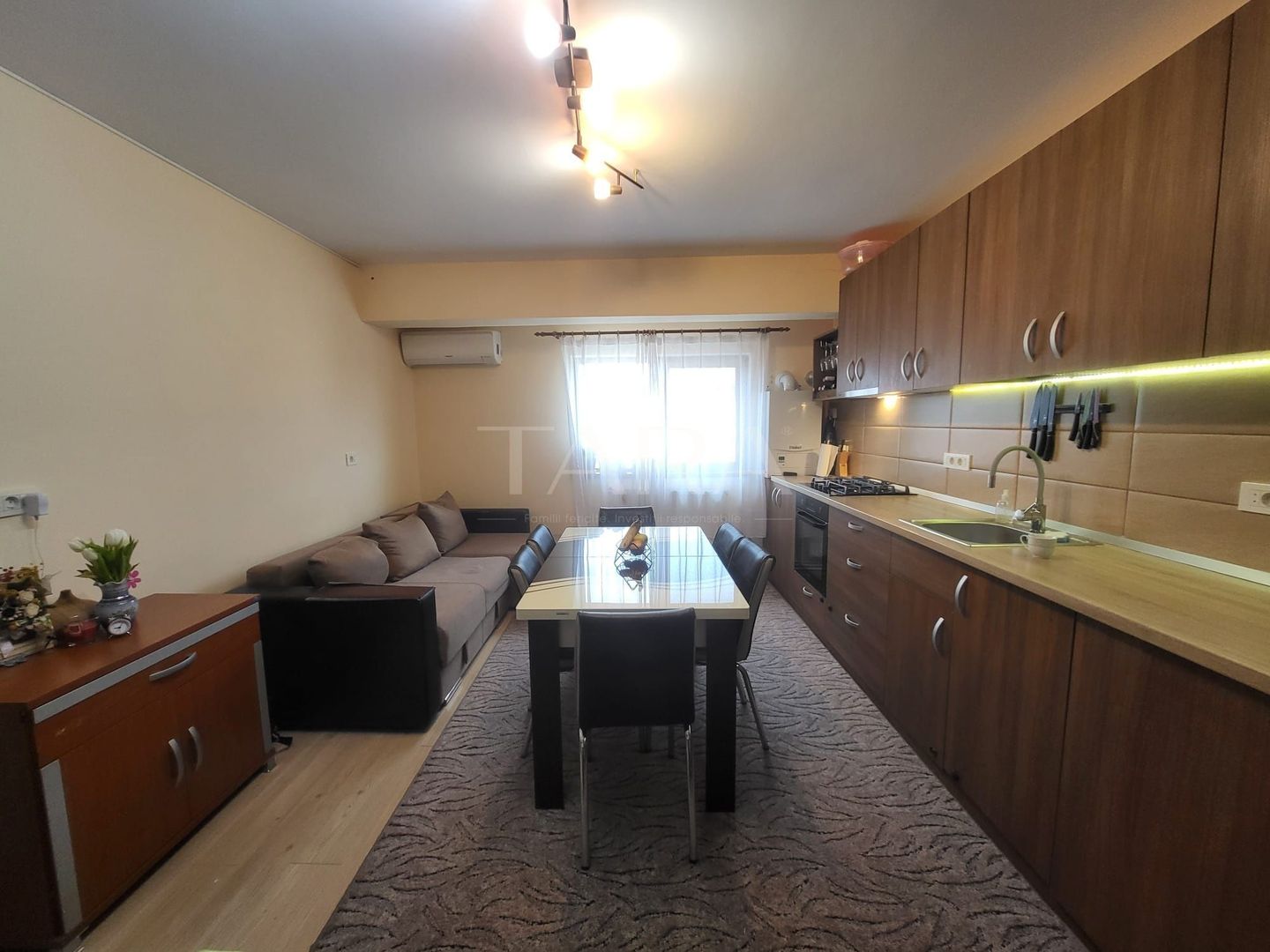 Apartament de 3 camere în Florești, zona liniștită Terra. - Poză 2
