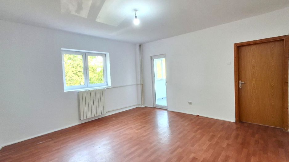 De Vanzare Apartament 2 Camere zona Doamna Ghica - Poză 2