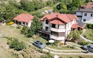 Proprietate generoasă în Bucium, Iași – casă de 300 mp cu teren și construcții secundare - Poză 3