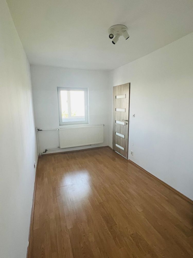 Apartament cu 3 camere  de inchiriat  Aviatiei - Poză 6