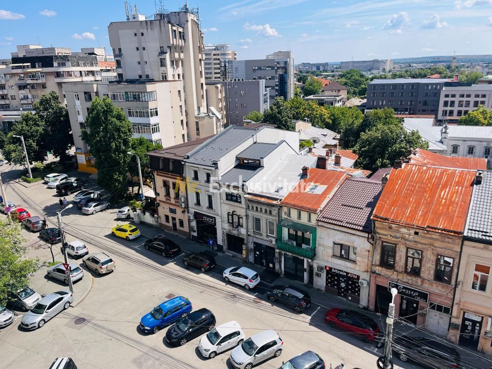 Apartament ultracentral, 3 camere, cu priveliste impresionanta, langa Mercur - Poză 15