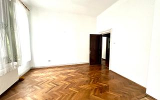 Ap. în Vilă– 4 camere | Ultracentral – Parcul Cișmigiu | Curte comună - Poză 5