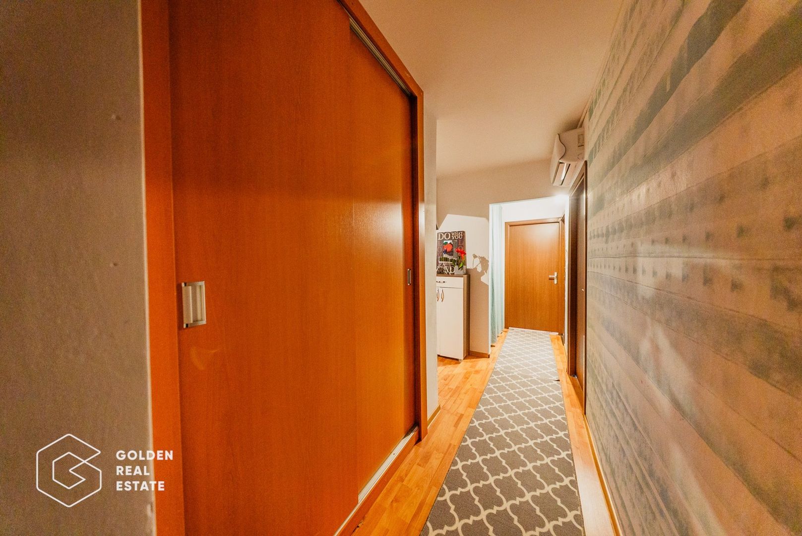 Apartament 4 camere, langa campusul UVVG, decomandat, etaj 3, comision 0% - Poză 22