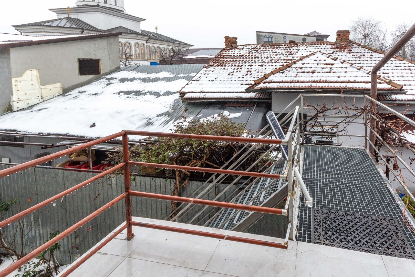 Bucurestii Noi - Chitila Ap 3  camere la curte, terasa, comision 0% - Poză 18