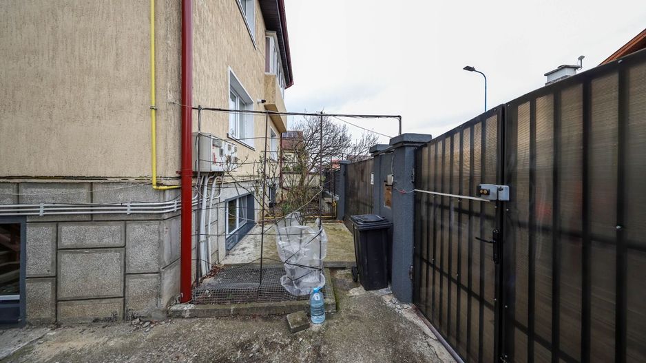 Apartament cu 3 camere la casa | Curte 130 mp | Zona Grivitei strada Vulcan - Poză 25